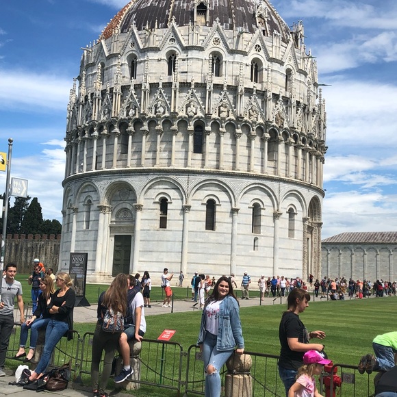 Meet your Posher, Cindy - Picture 13 of 15